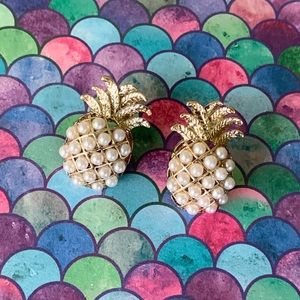 NEW Gold and Pearl Pineapple Stud Earrings